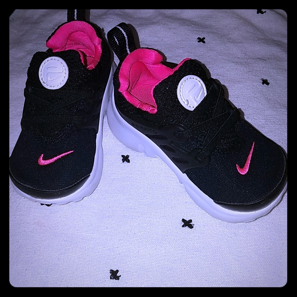 Baby Nike 5